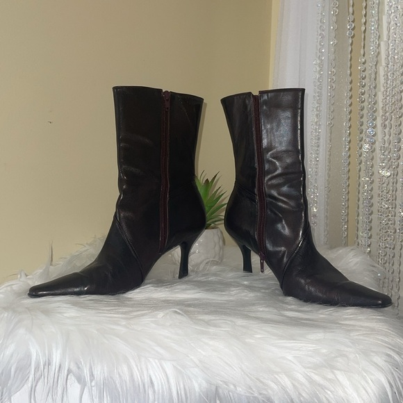 Dark Wine Colored Gianni Beni Booties - Picture 11 of 14